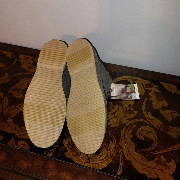 BearPaw dessert bootie - Picture 3 of 3